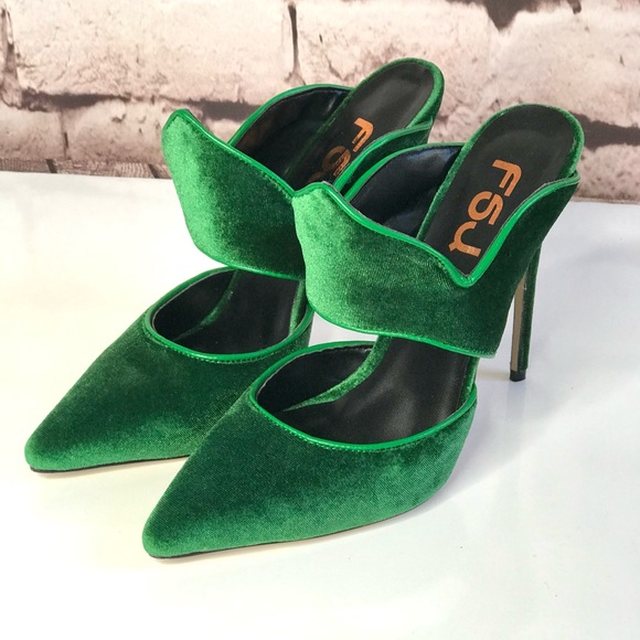 WICKED FJ5 NEW Green Velour Pointed Toe Open Back 5 inch Stiletto Size 7 pumps - Picture 16 of 16